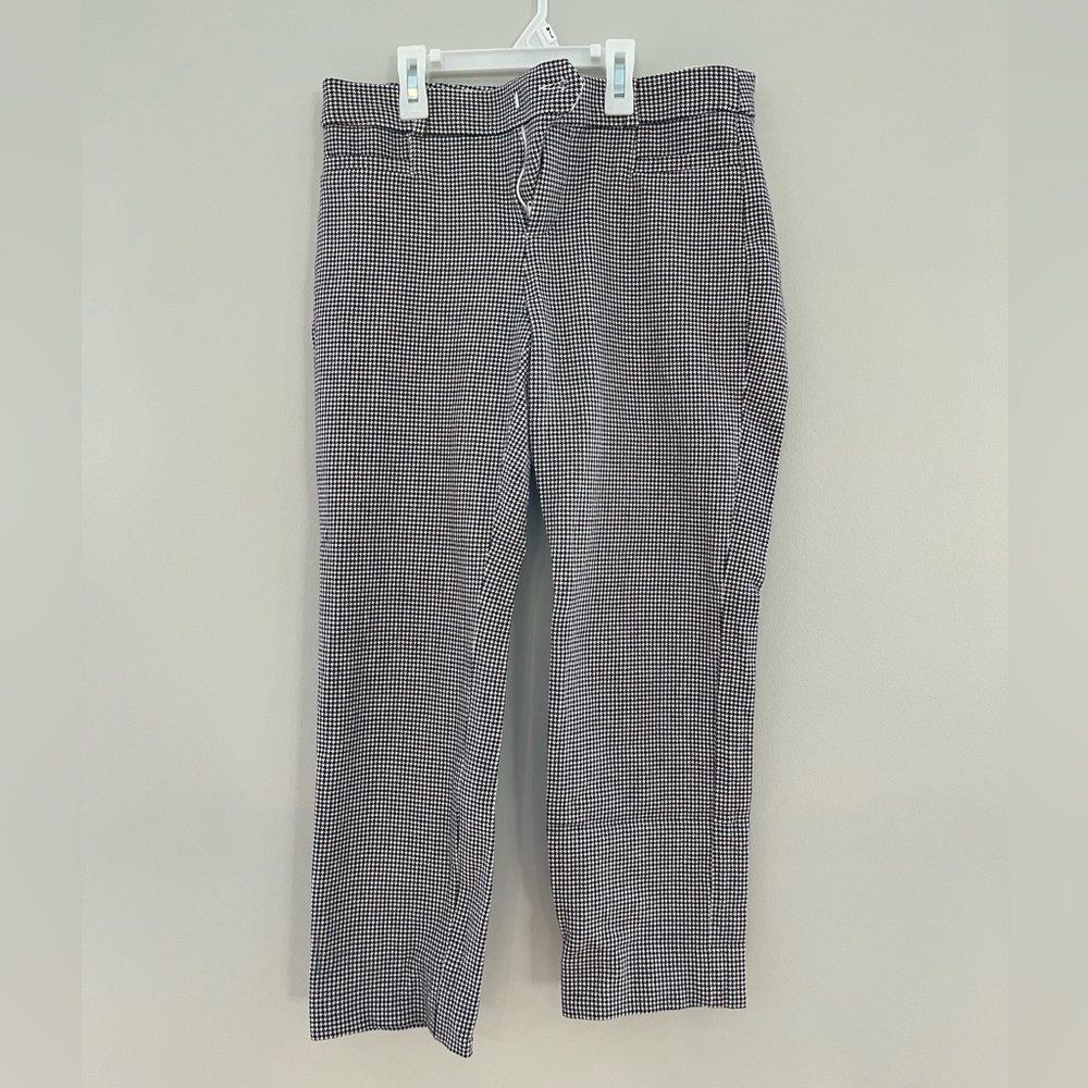 Banana Republic Women’s Black, White, and Maroon Patterned Dress Pants